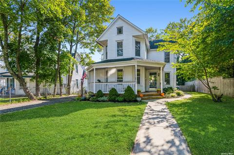 22 Northridge St, Patchogue, NY 11772 photo 1