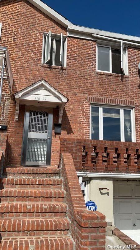176-17 76th Ave, Flushing, NY 11366 photo 1
