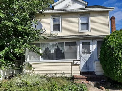 152 Maple Ave, Riverhead, NY 11901 photo 1
