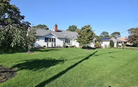 242 N Prospect Ave, Patchogue, NY 11772 photo 1
