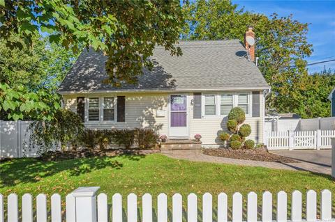 149 N Prospect Ave, Patchogue, NY 11772 photo 1