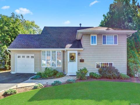 15 Dwight Cir, Commack, NY 11725 photo 1