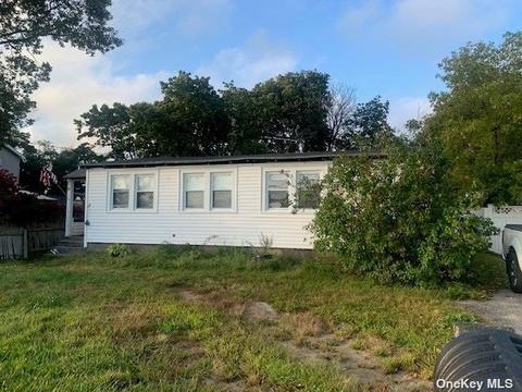29 Barton Ave, Patchogue, NY 11772 photo 1