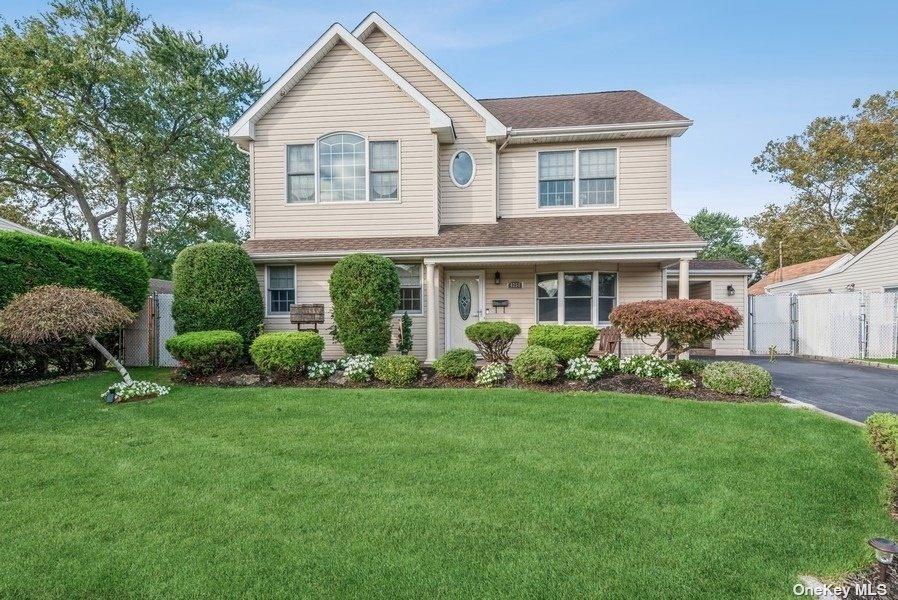 4258 Ludwig Ln, Bethpage, NY 11714 27 Photos MLS 3354485 Movoto