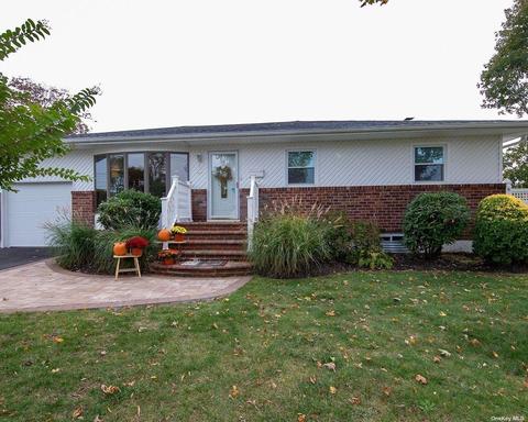 48 Pine St, Plainview, NY 11803 photo 1