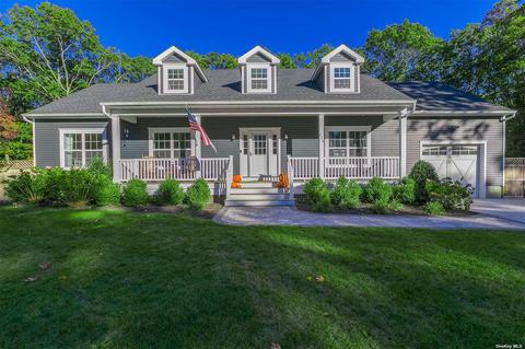 139 Franklin Ave, Mastic, NY 11950 photo 1
