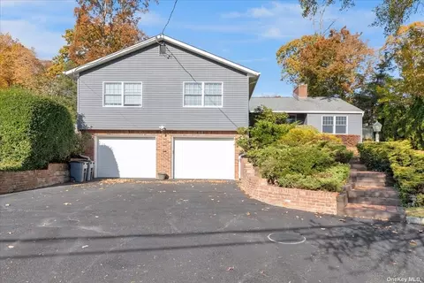 29 Eckernkamp Dr, Smithtown, NY 11787 photo 1