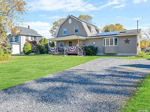 175 Bay Ave, Patchogue, NY 11772 photo 1