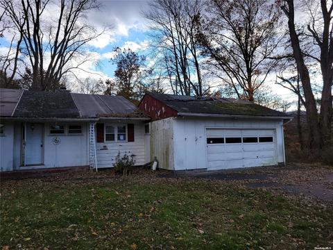 80 Maple Ave, Fishkill, NY 12524 photo 1