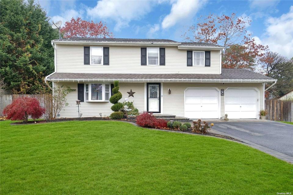 15 Hilltop Ln, Ridge, NY 11961 30 Photos MLS 3360932 Movoto
