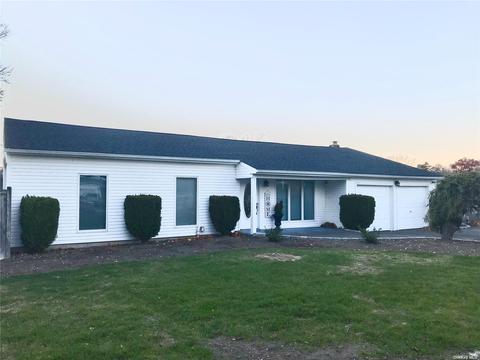 2 Yale Rd, Patchogue, NY 11772 photo 1