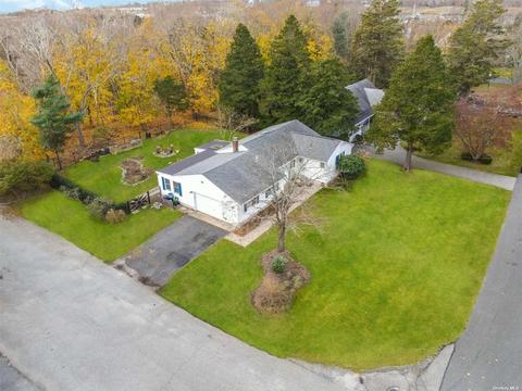 30 Colonial Dr, Patchogue, NY 11772 photo 1