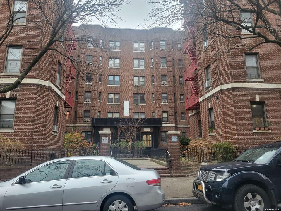 15501 90 Ave 4H, Jamaica, NY 11432 17 Photos MLS 3365648 Movoto