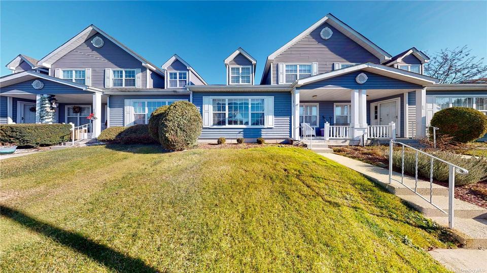 811 Spring Lake Dr 811, Middle Island, NY 11953 29 Photos MLS