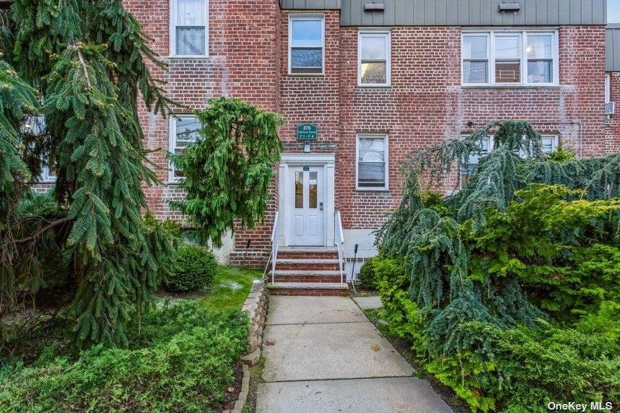285 Cedarhurst Avenue I 2, Cedarhurst, NY 11516 1 photo MLS