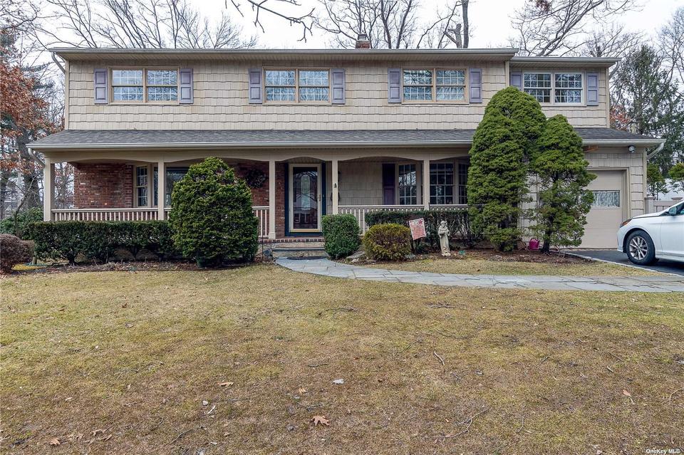 1 Locust Rd, Old Bethpage, NY 11804 19 Photos Movoto