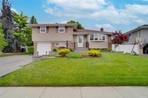 22 Eleanor Ln, Plainview, NY 11803 photo 1