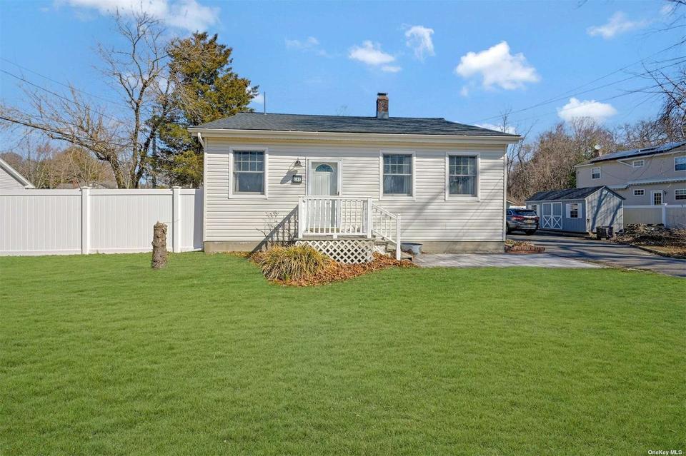 247 Rocky Point Landing Rd, Rocky Point, NY 11778 19 Photos MLS