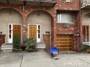 69-16 64th St, Flushing, NY 11385 photo 1