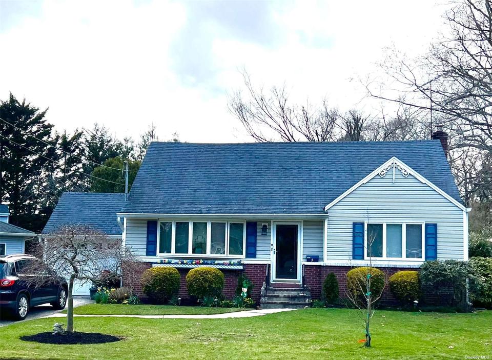 5 Michael Ln, Huntington Station, NY 11746 8 Photos MLS 3387310