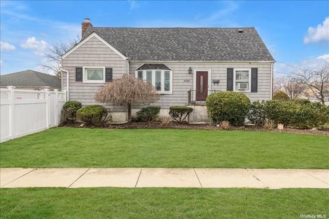 3080 Messick Ave, Oceanside, NY 11572 photo 1