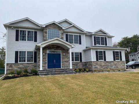2 Adelphi Dr, Plainview, NY 11803 photo 1
