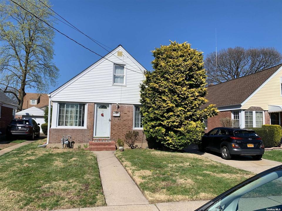 43 Blossom Row, Valley Stream, NY 11580 10 Photos MLS 3392101 Movoto