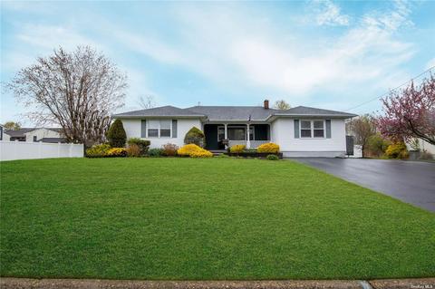 55 Park St, Patchogue, NY 11772 photo 1