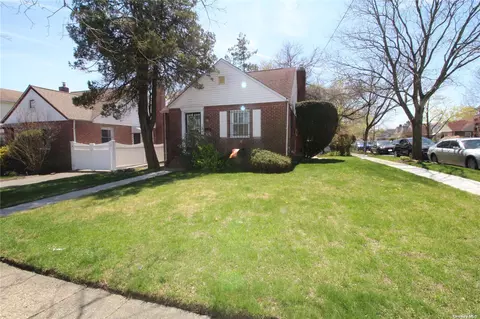 222-04 130th Ave, Laurelton, NY 11413