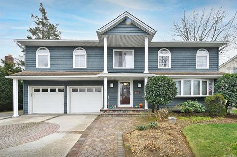 5 Floral Dr E, Plainview, NY 11803 photo 1