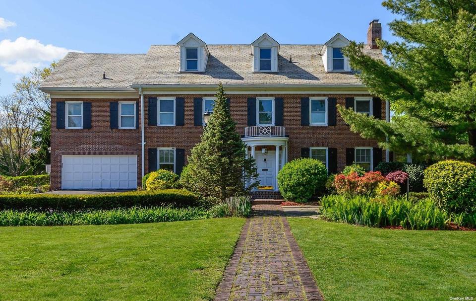 282 Stewart Ave, Garden City, NY 11530 29 Photos MLS 3397353 Movoto