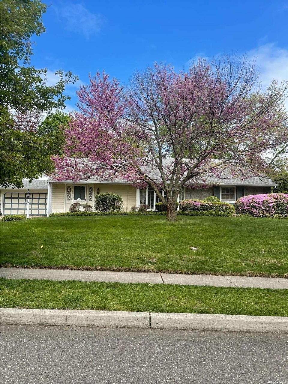 92 Parkview Dr, Searingtown, NY 11507 1 photo MLS 3398701 Movoto