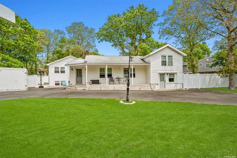1 Sterling Ave, Patchogue, NY 11772 photo 1