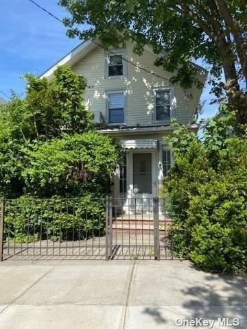 24-24 Parsons Blvd, Flushing, NY 11357 photo 1