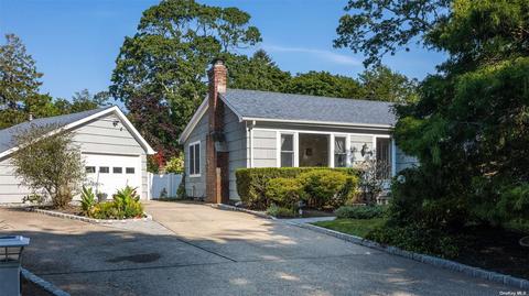 10 Sheldon Ave, Patchogue, NY 11772 photo 1