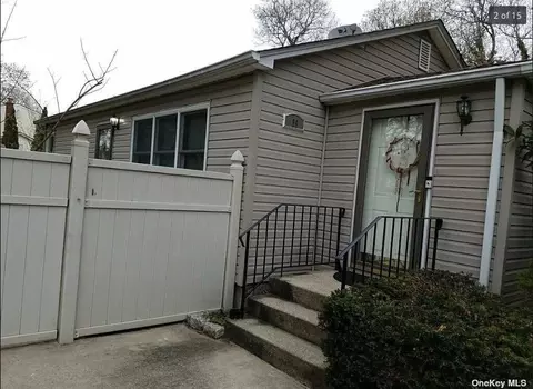 89 Mastic Blvd, Mastic, NY 11950 photo 1