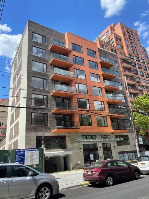 132-27 41st Ave #3C, Flushing, NY 11355