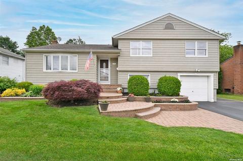 60 Burton Ave, Plainview, NY 11803 photo 1