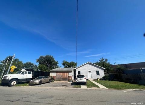 7 New St, Oceanside, NY 11572 photo 1