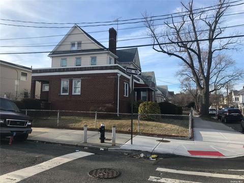 89-36 190th St, Jamaica, NY 11423