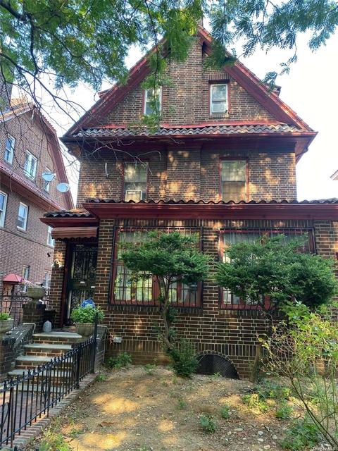 35-41 86th St, Flushing, NY 11372 photo 1