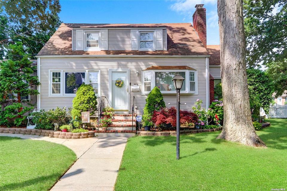 1972 Russell St, Bellmore, NY 11710 24 Photos MLS 3418445 Movoto