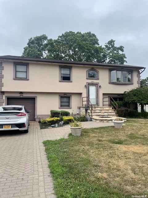101 Root Ave, Islip, NY 11751 photo 1