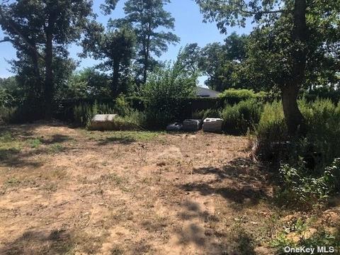 226 Napoli St, Central Islip, NY 11722 photo 1