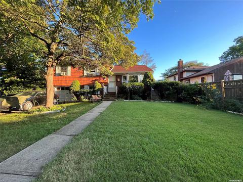 560 Grimm Pl, Baldwin, NY 11510 photo 1