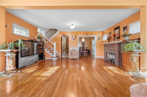 118-11 201st St, Saint Albans, NY 11412 | 25 Photos | MLS #3426048 - Movoto