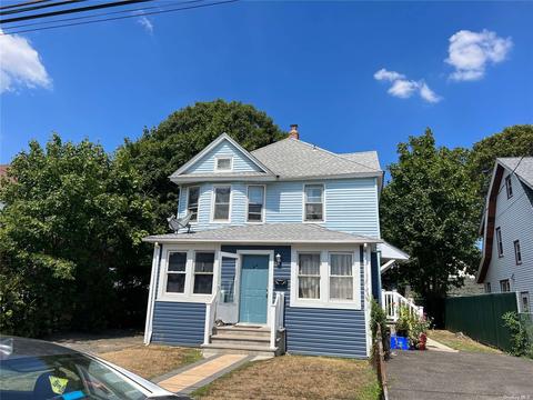 69 E Dean St, Freeport, NY 11520 photo 1