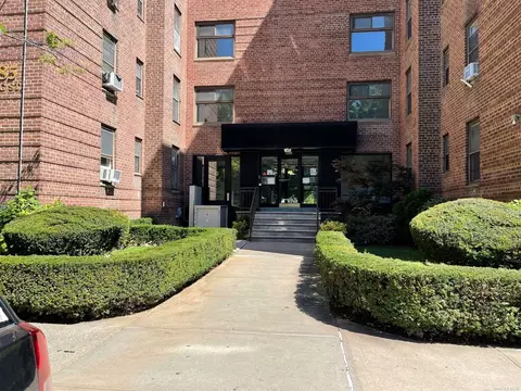 2285 Bragg St #3H, Brooklyn, NY 11229