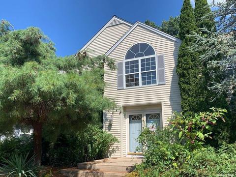 8 Brandon Dr, Commack, NY 11725 photo 1