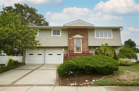 3649 E Oceanside Rd, Oceanside, NY 11572 photo 1